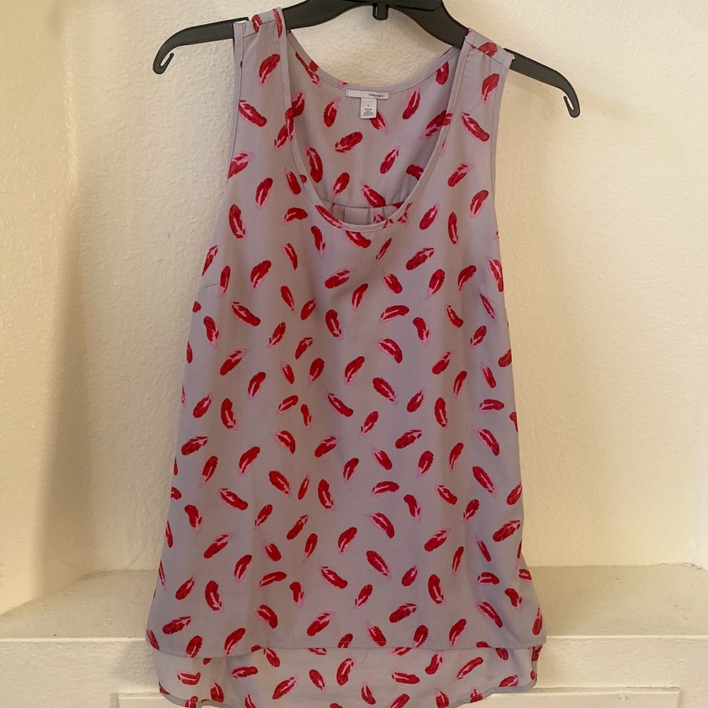 Halogen feather tank, size Large, grey with red feathers
